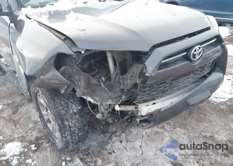 2021 Toyota 4Runner Sr5 Premium z USA, uszkodzony, nr VIN JTENU5JR1M5933754